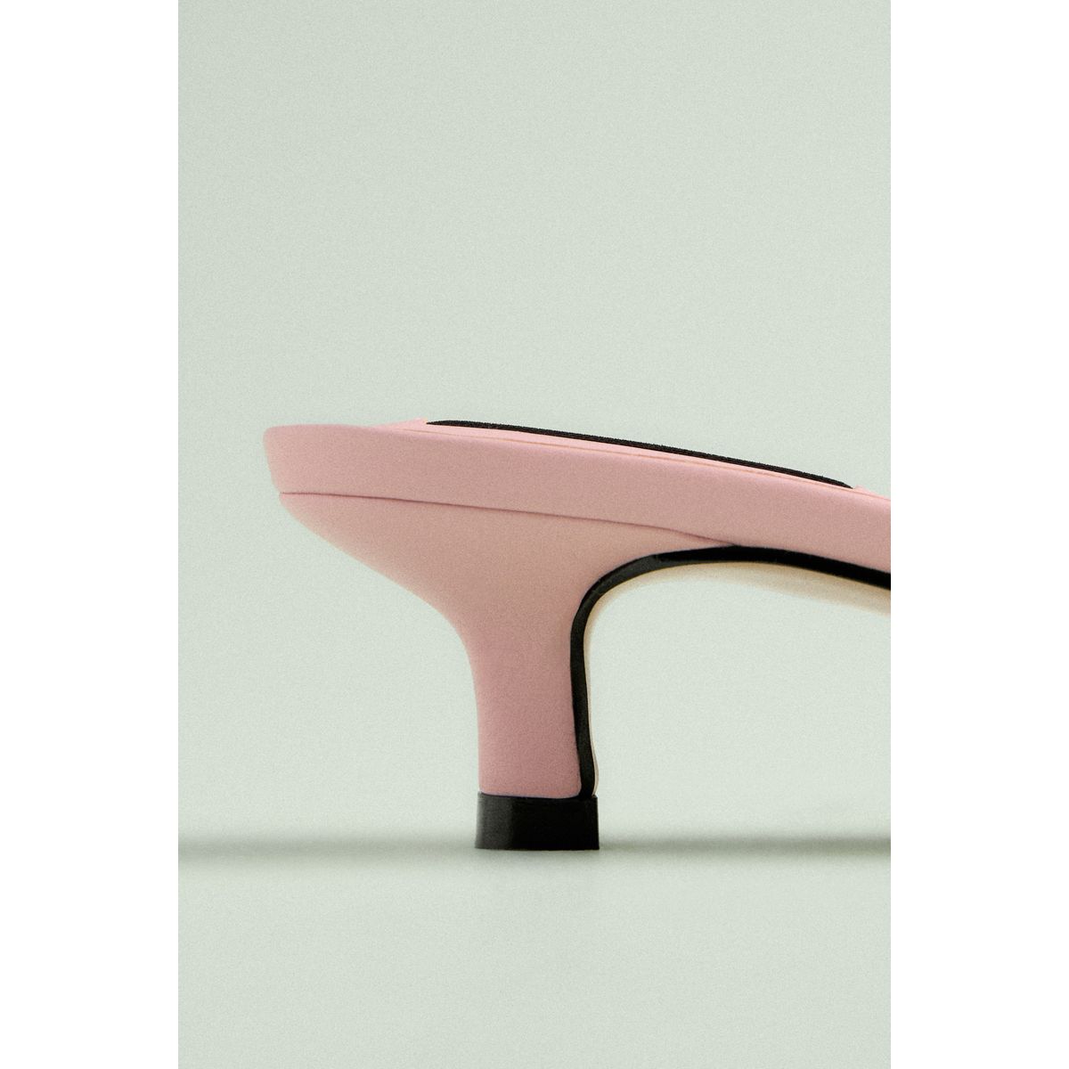 Mules à petit talon, nœud et bout carré rose pâle, NEXT