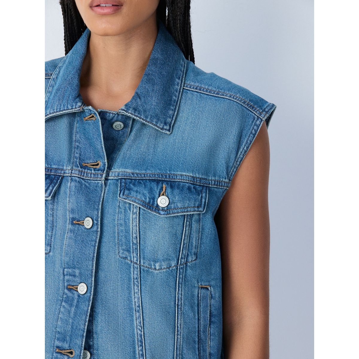 Veste en denim sans manches décontractée bleu moyen, NEXT