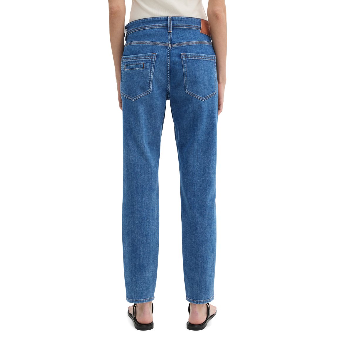 Jeans modèle Theda boyfriend cropped avec deux boutons bleu moyen, MARC O'POLO