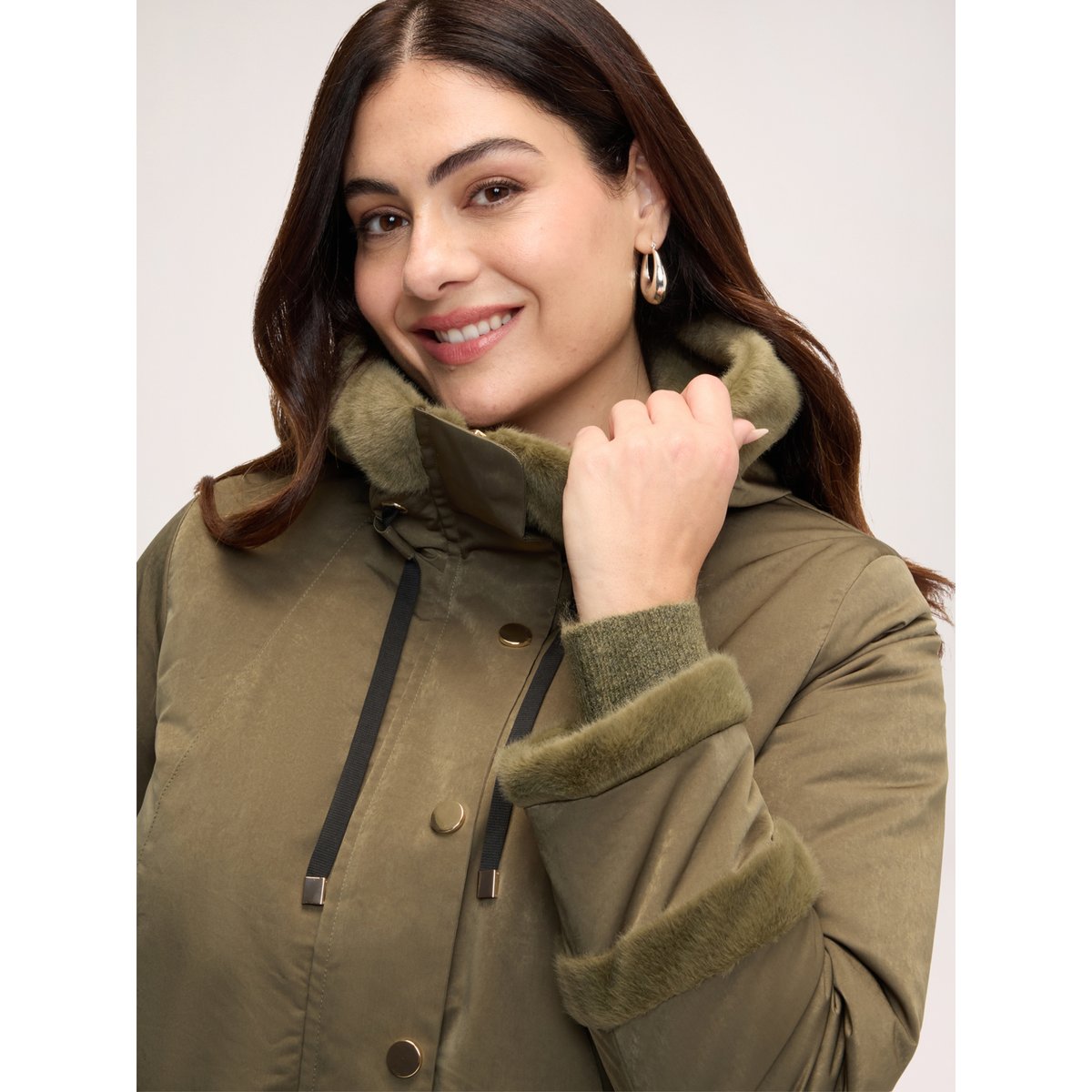 Veste matelassée avec détails en peluche verde militare, FIORELLA RUBINO