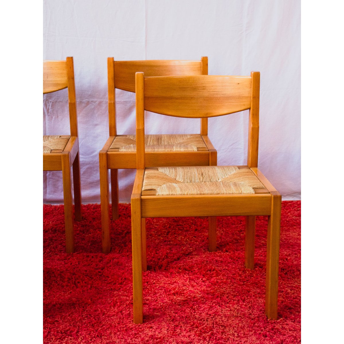 Lot de 4 chaises en orme Alma N°2133 - Bon état bois clair, DEBONGOUT