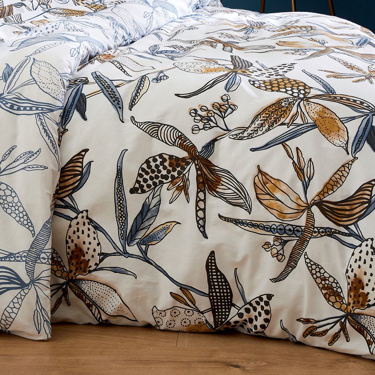 Parure de lit aux fleurs exubérantes blanc, TRADILINGE