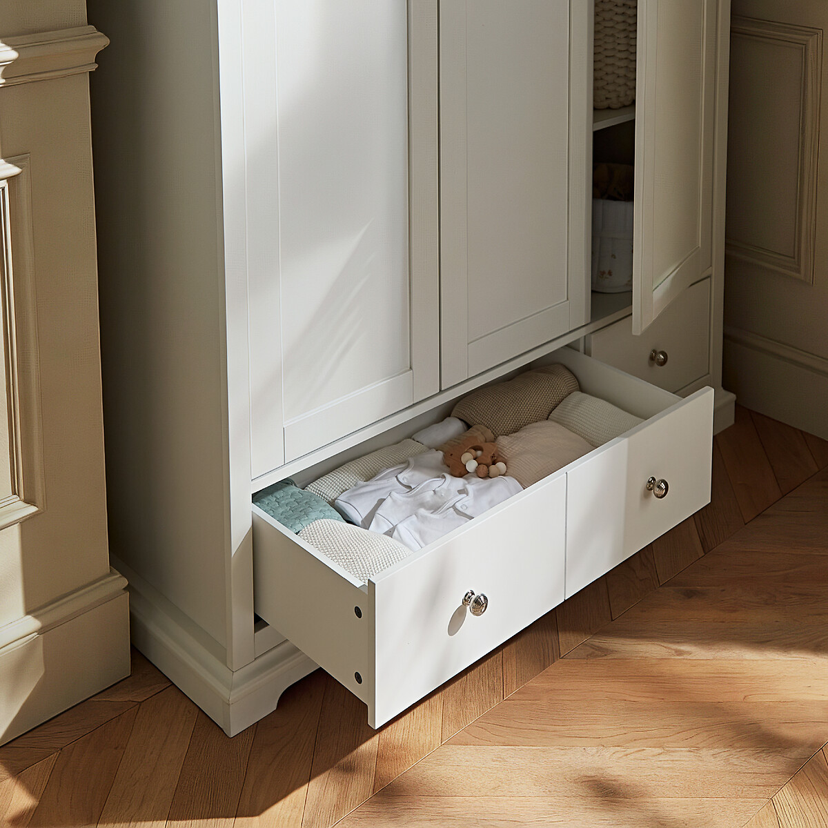Beaumont Triple Nursery Wardrobe white, CUDDLECO