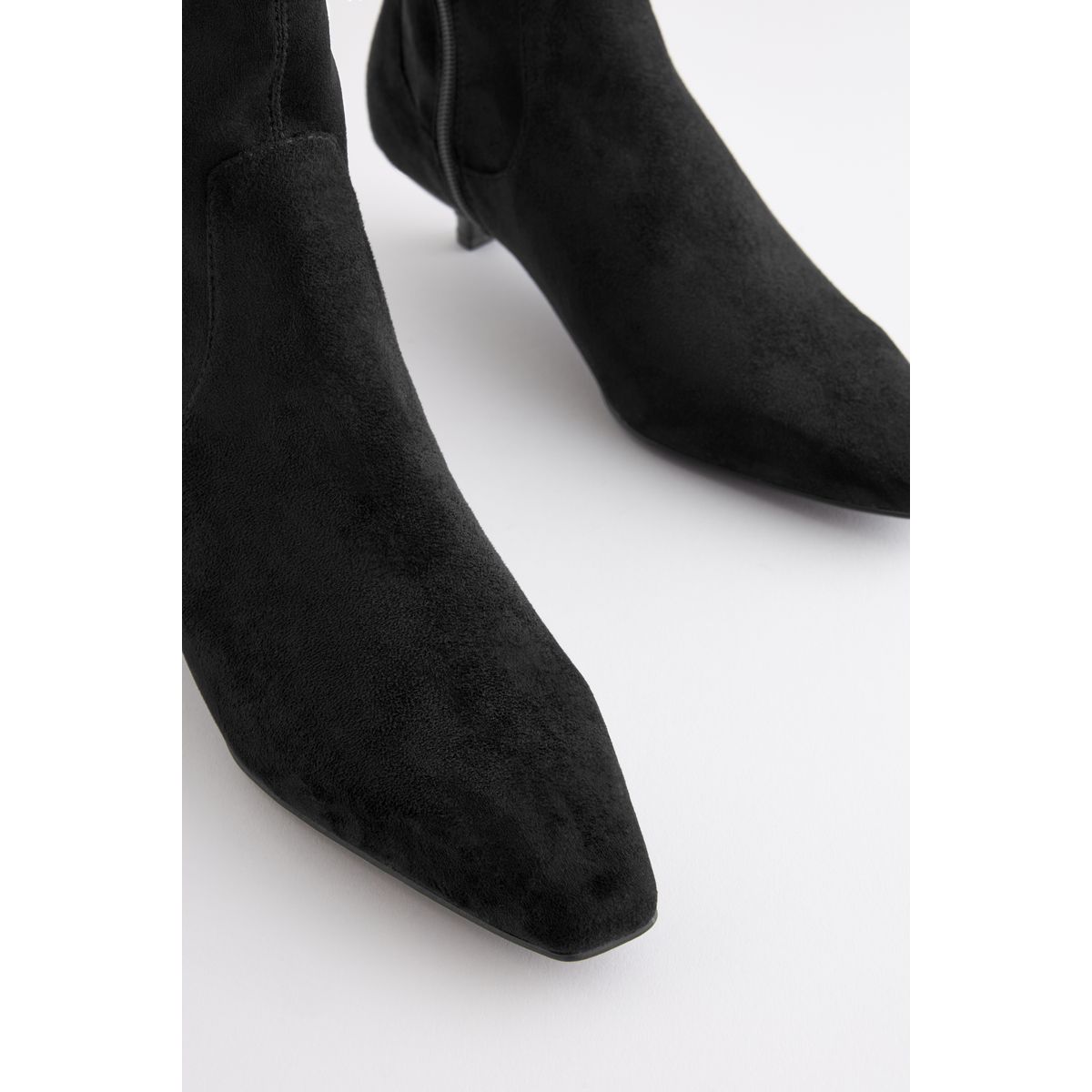 Bottines souples à bout ciselé noir, NEXT