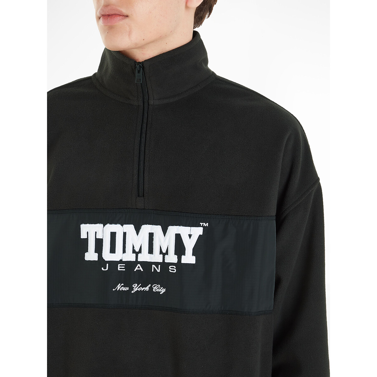 Embroidered Logo Fleece in Loose Fit with Half Zip 90006527, TOMMY JEANS