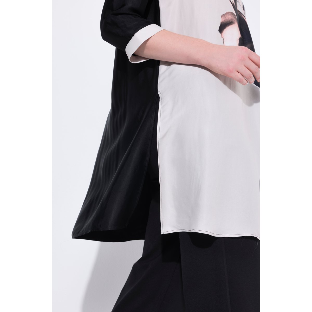 Tunique à décolleté en V et manches 3/4 noir, ULLA POPKEN