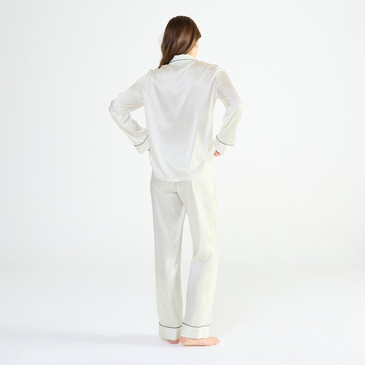 Pyjama col tailleur en satin de soie CONSTANCE ecru, LAURENCE TAVERNIER