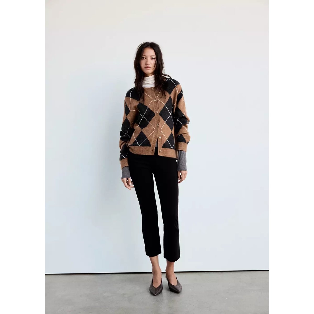 Cardigan losanges détail foulard marron moyen, MANGO