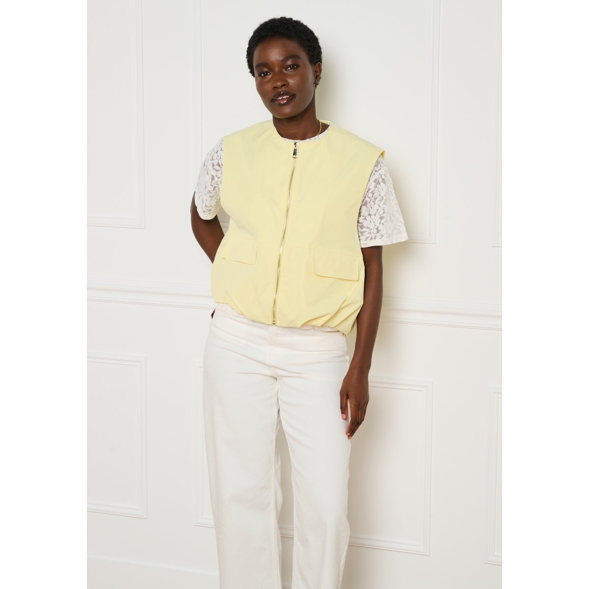 Veste sans manches zippée jaune pastel, LOLALIZA