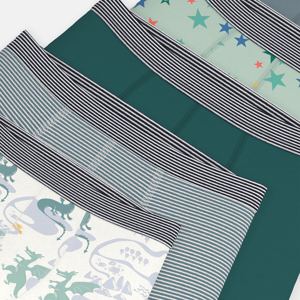 Set di 5 boxer in cotone: 2 a tinta unita, 1 a righe, 2 con stampe multicolore, PETIT BATEAU