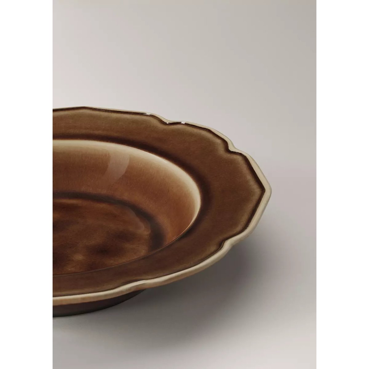 Assiette creuse grès vagues marron moyen, MANGO HOME