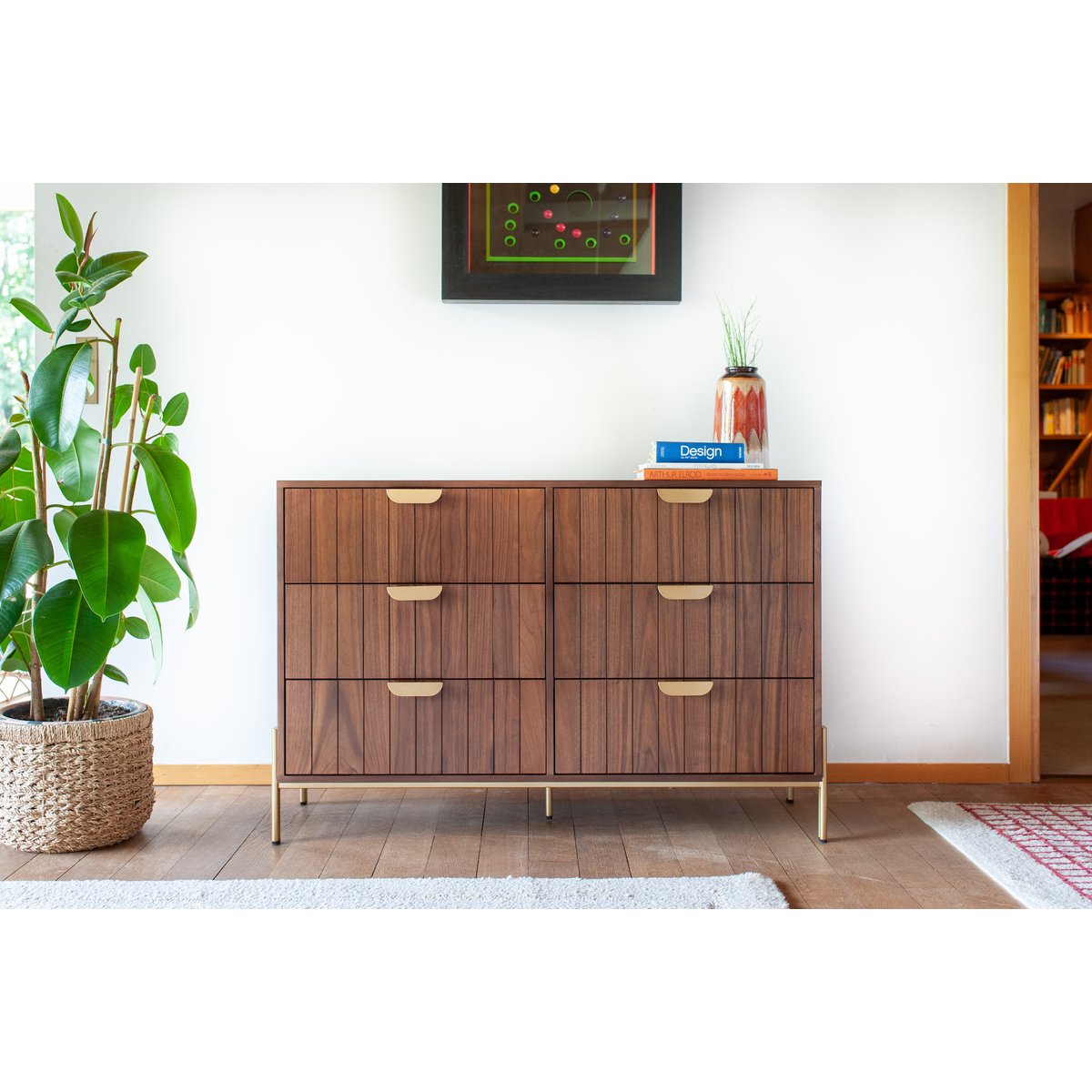 Commode en noyer AURORA bois foncé, PRODUIT INTERIEUR BRUT