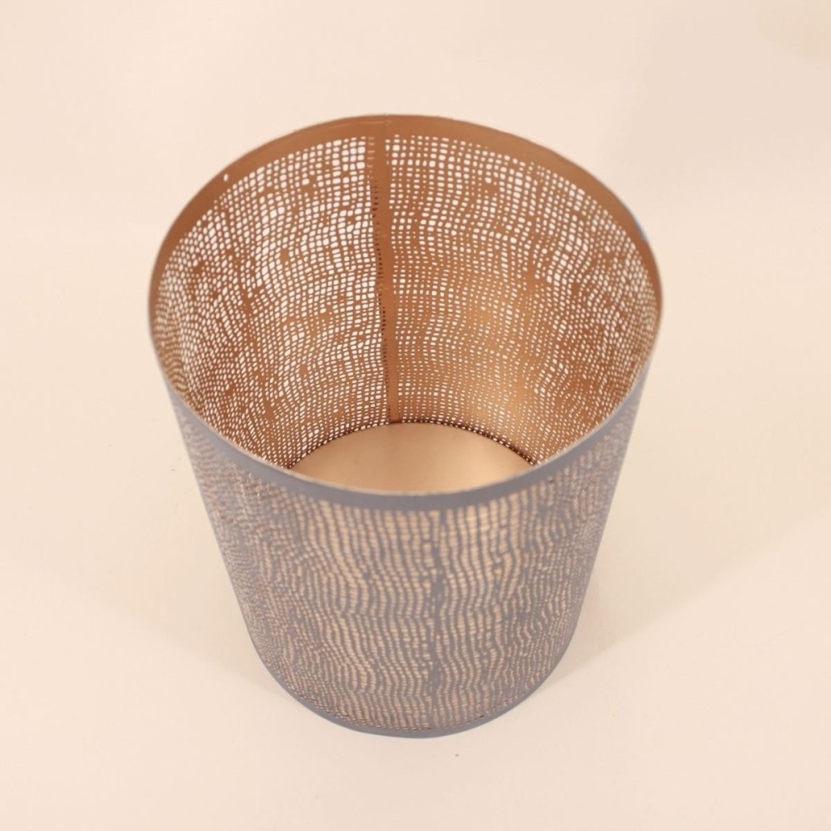 Set de 3 lanternes perforées en métal doré, ORNAMI