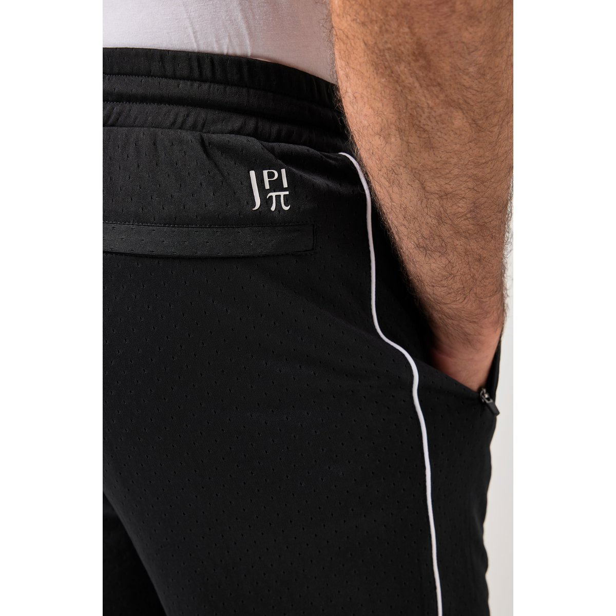 Pantalon de jogging en mesh, coupe Basic Fit noir, JP1880