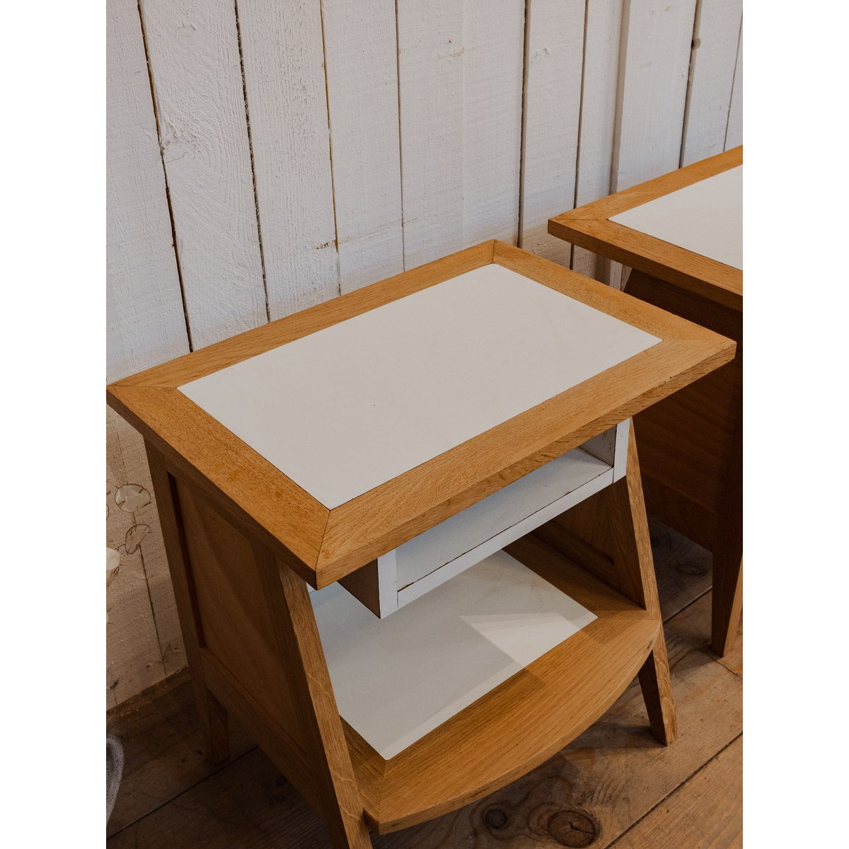 Paire de tables de chevet en bois Maïa N°1471 - Bon état bois clair, DEBONGOUT