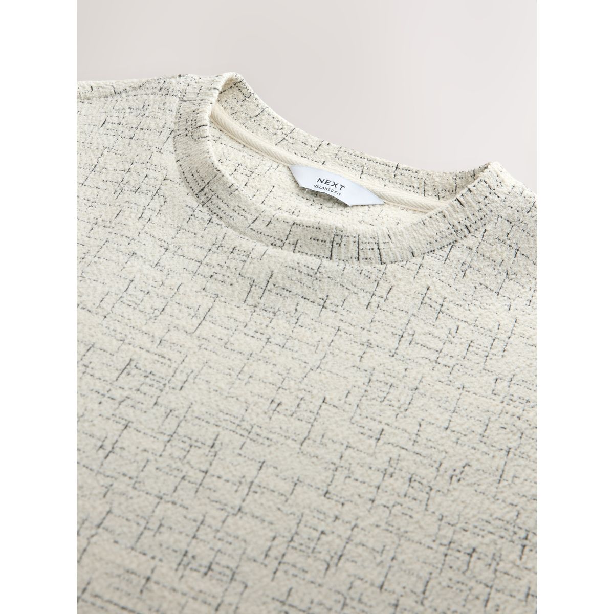 T-shirt à motif texturé coupe décontractée écru, NEXT