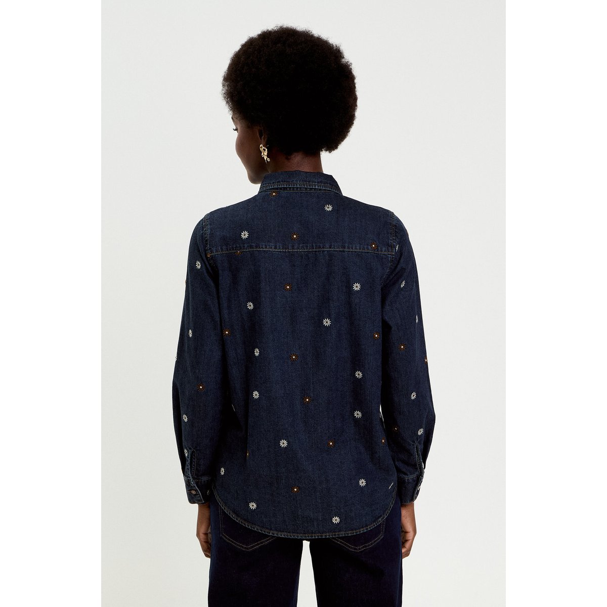 Chemise en jean brodée denim brut, CACHE CACHE