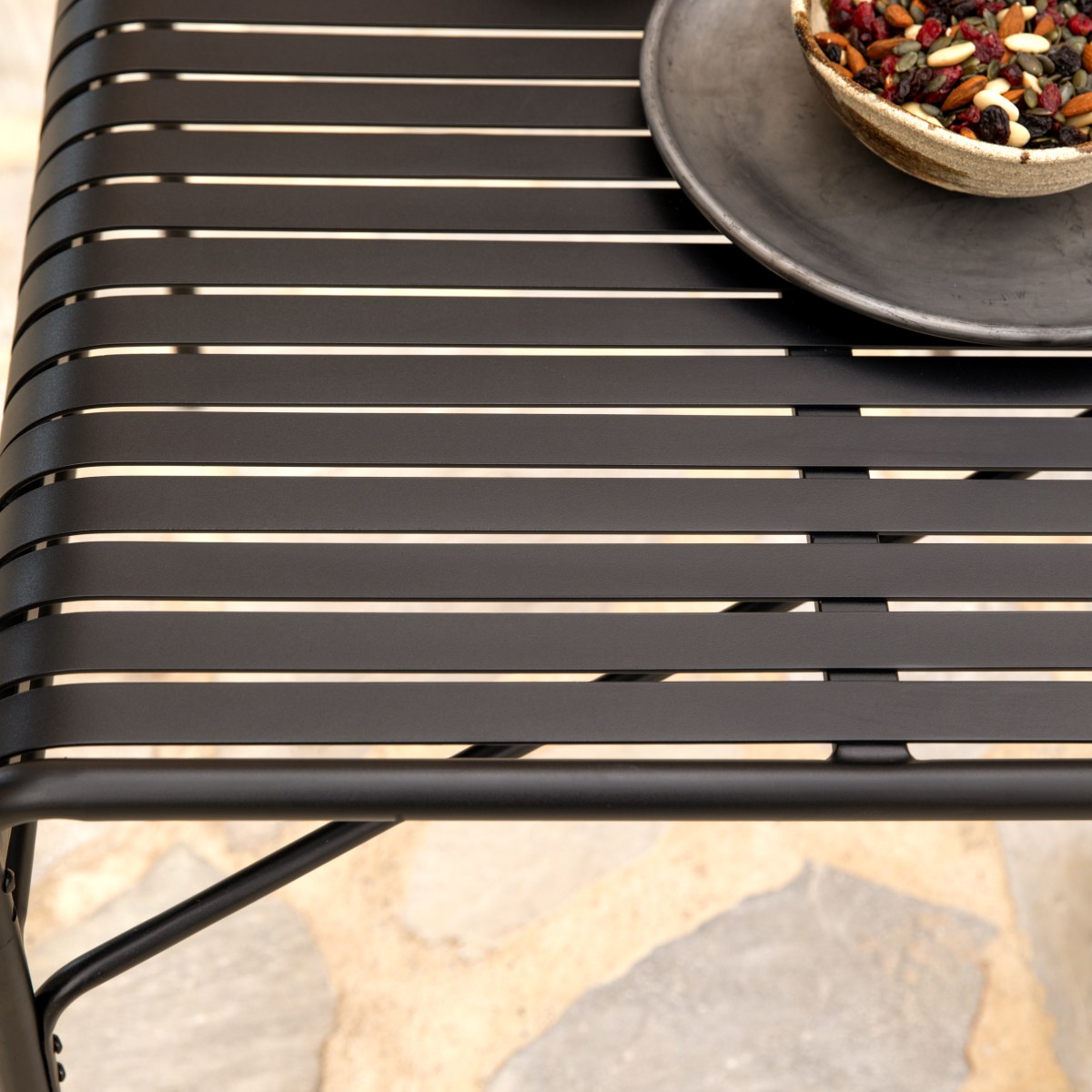 Table de jardin en Métal, GABY noir, TIKAMOON