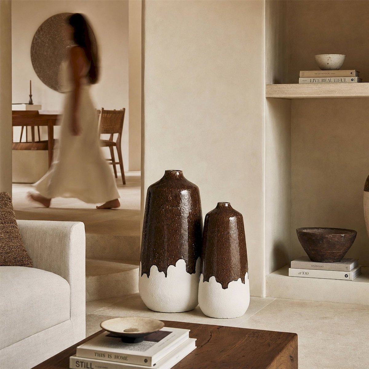 Vase en poterie deux parties fait main blanc et marron foncé, RECOLLECTION