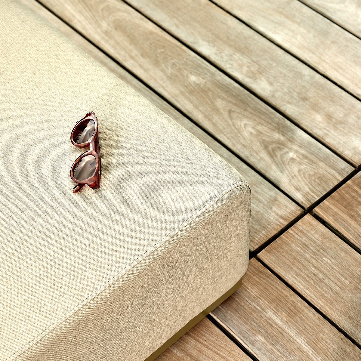 Bain de soleil en aluminium kaki LIVO beige_chine, BERAH GETAH