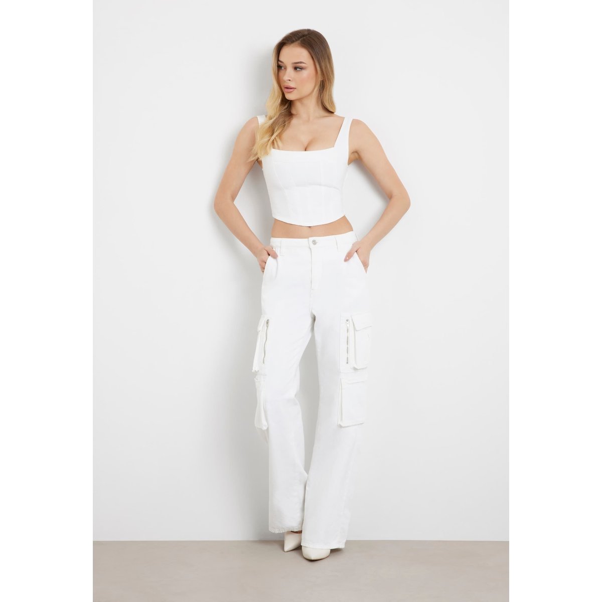 Jean Cargo Kori blanc, GUESS