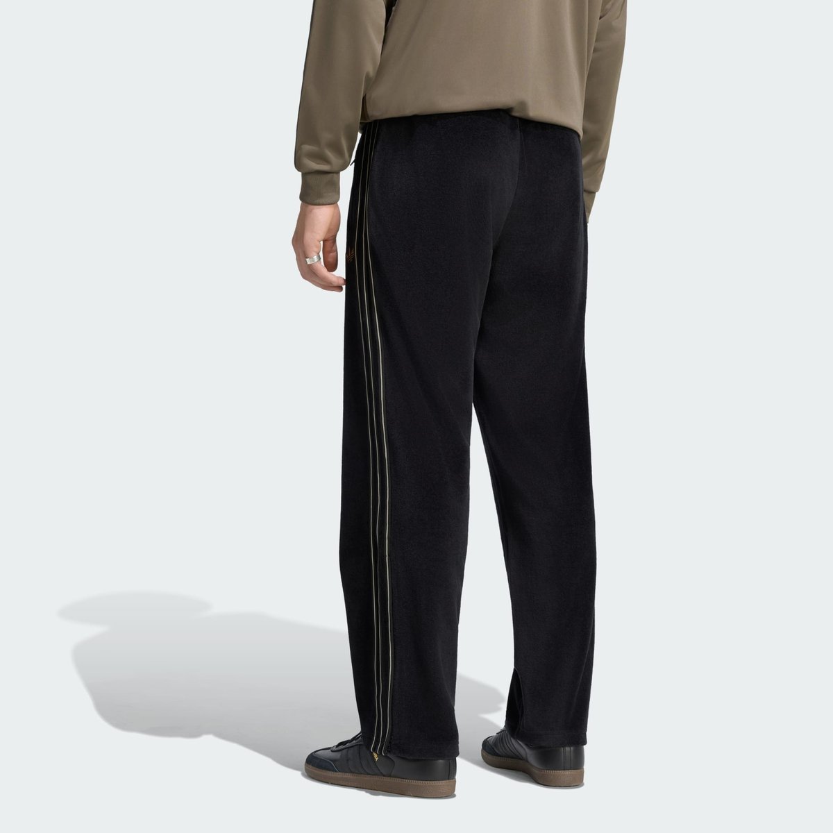 Pantalon De Survêtement Velours Firebird Pantalon De Survêtement Velours Firebird black, adidas Originals