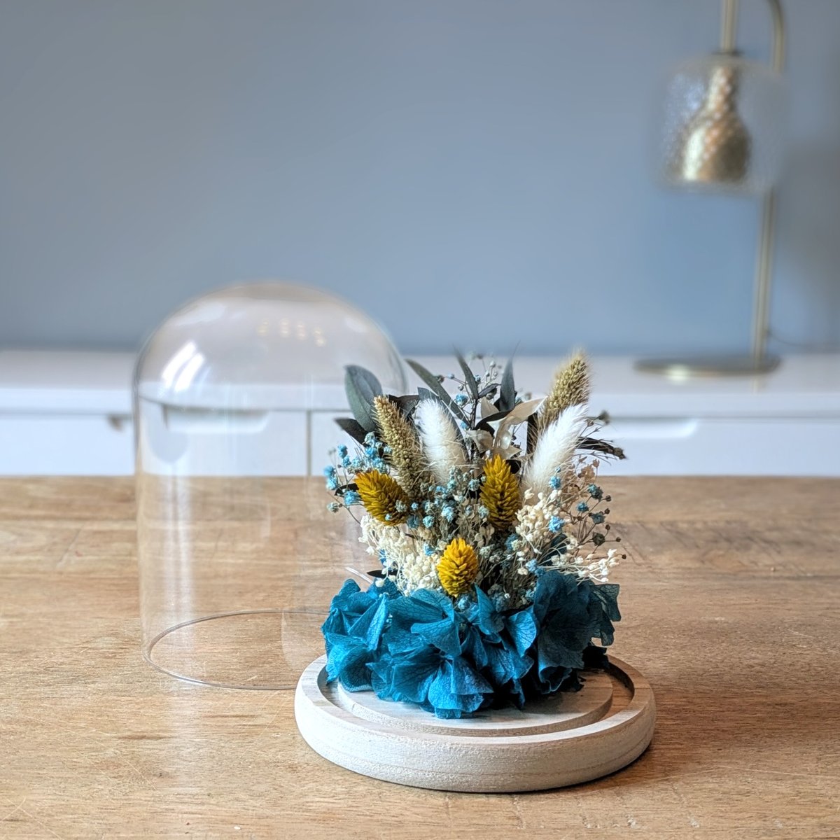 Cloche de fleurs séchées CHARLOTTE bleu, RECONCILIATION VEGETALE