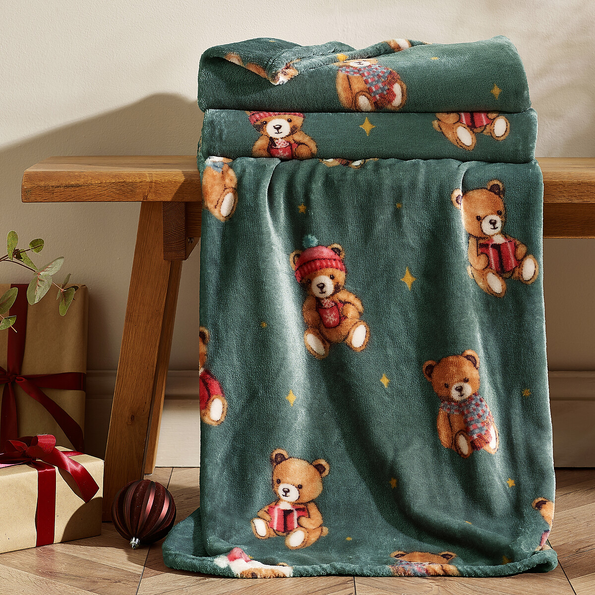 Tartan Teddy Bear Christmas Fleece Cosy Blanket Throw green, CATHERINE LANSFIELD