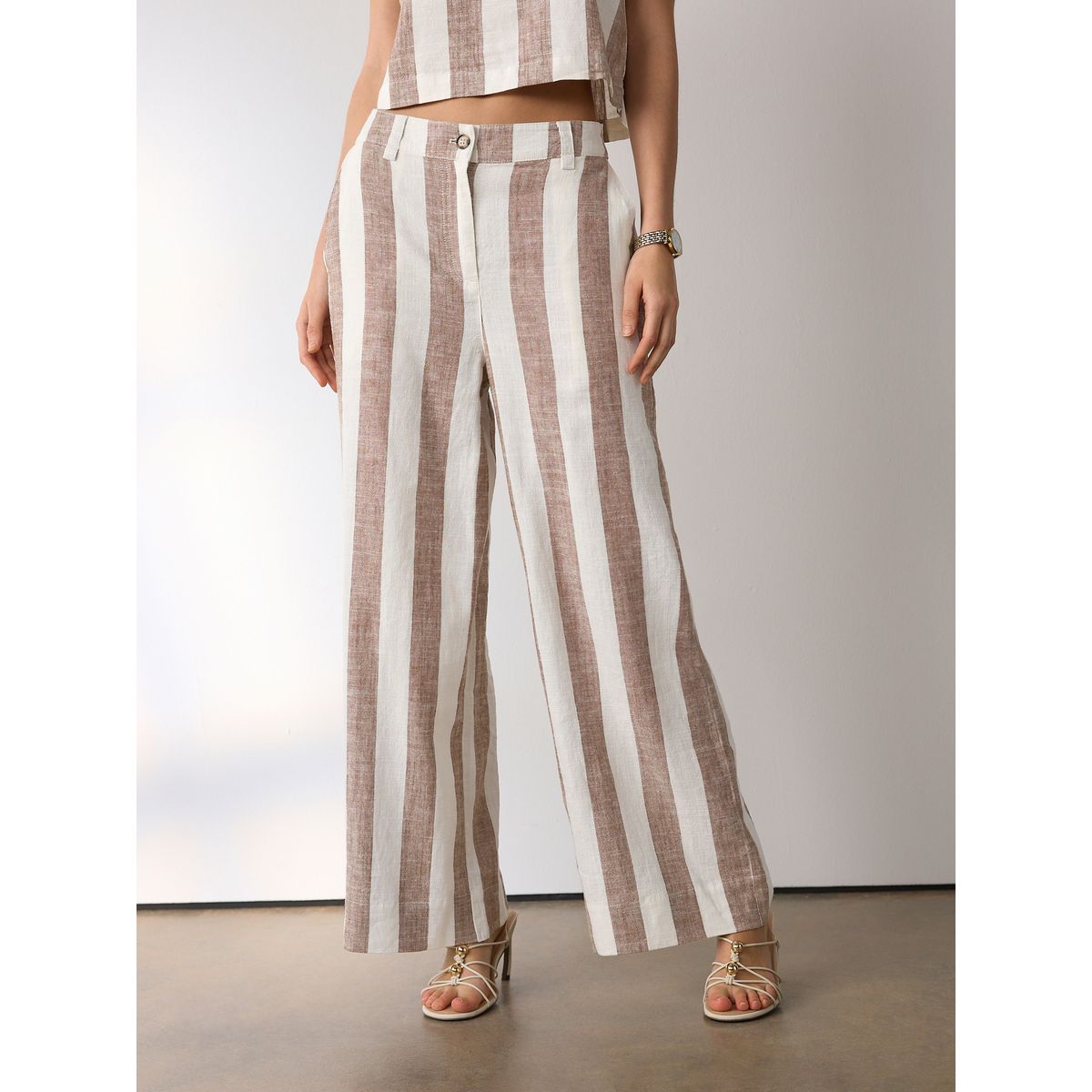 Pantalon large habillé en lin mélangé rayure neutre, NEXT