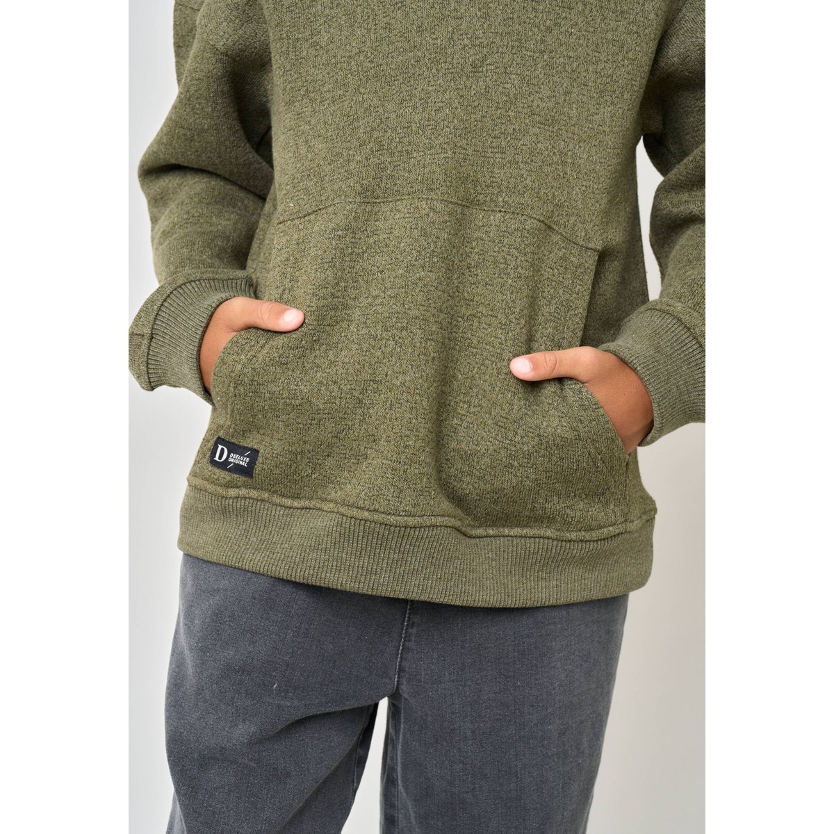 Sweat à capuche loose garçon en coton texturé avec patch étoile DAPPERON kaki foncé, DEELUXE
