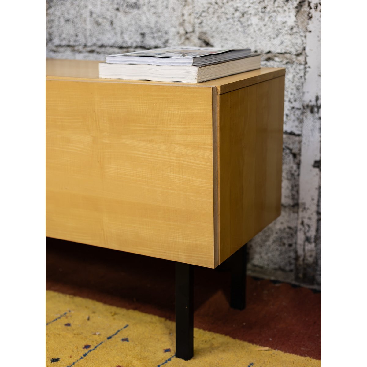 Indémodable enfilade en bois Margaret N°792 - Bon état bois clair, DEBONGOUT
