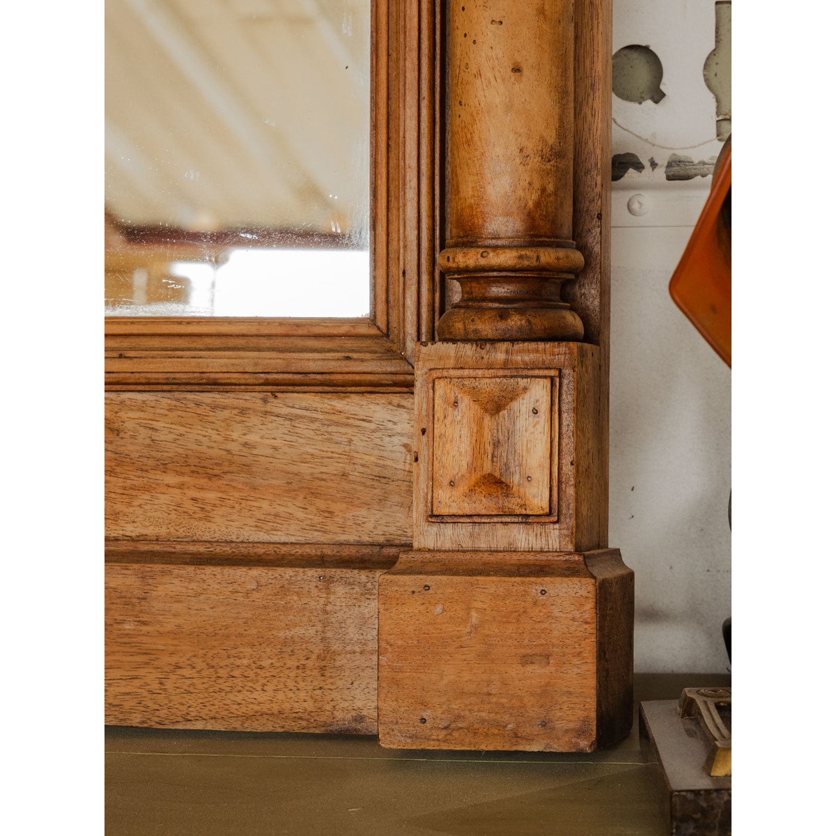 Grand miroir en bois Georges N°1461 - Bon état bois foncé, DEBONGOUT
