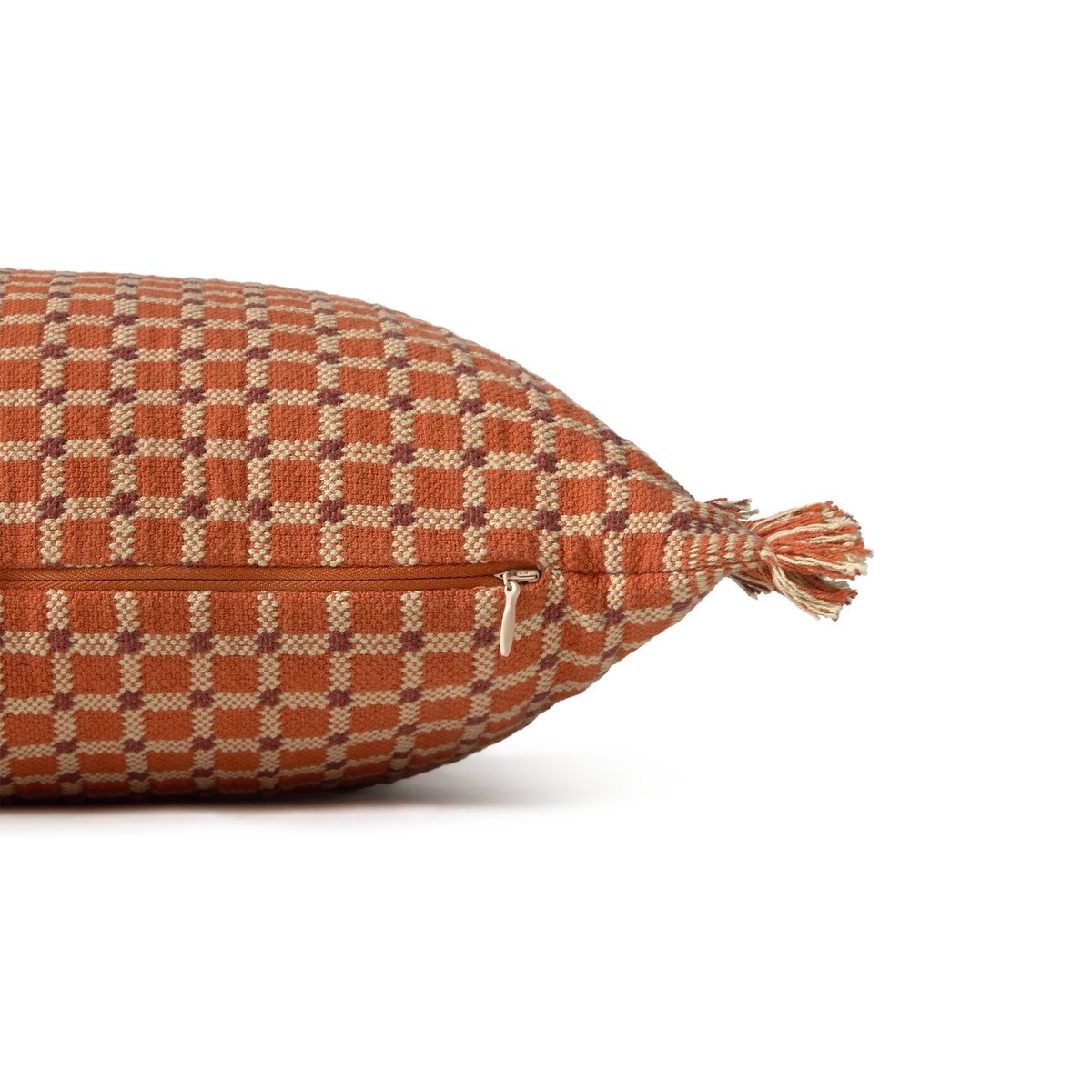 Coussin tissé main à franges Checker TORRE ROURA terracotta, marsala, galet, LORENA CANALS