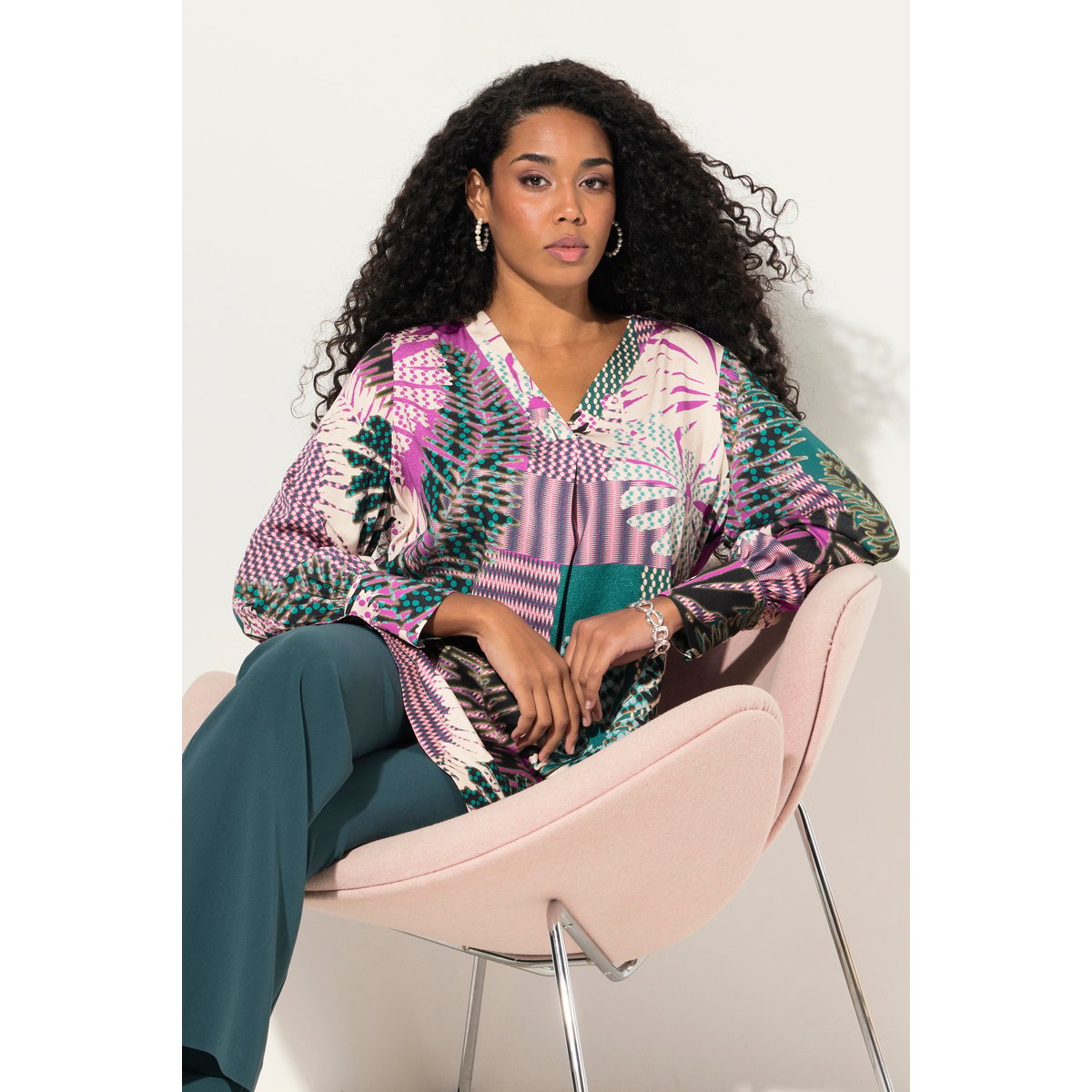 Blouse à fleurs vert foncé, ULLA POPKEN