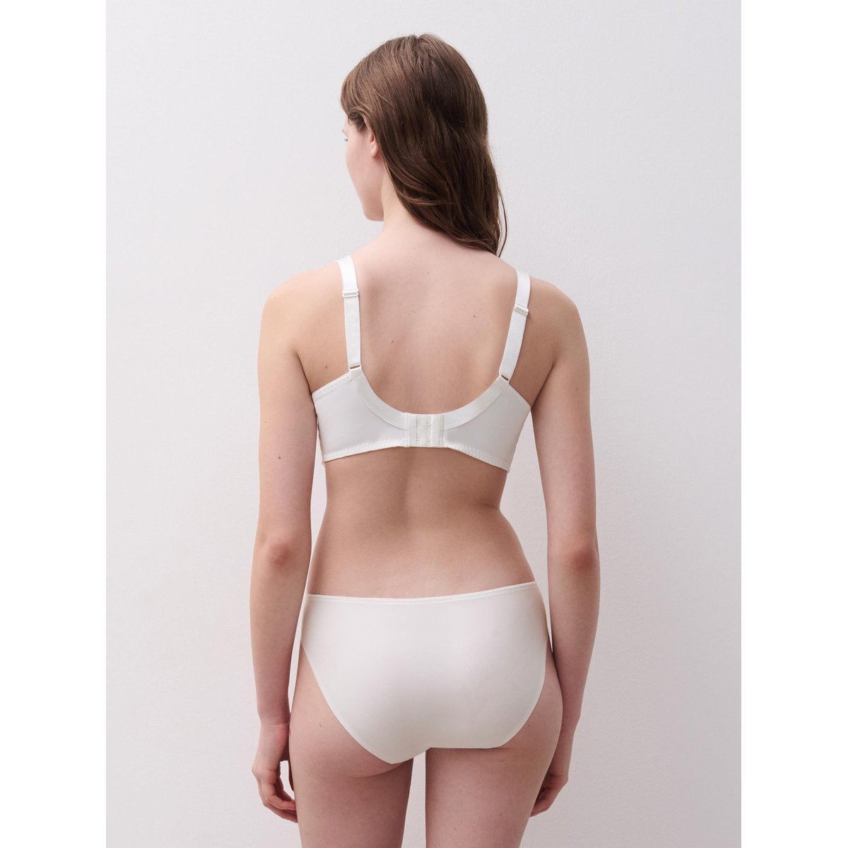 Slip EVERY CURVE milk, CHANTELLE