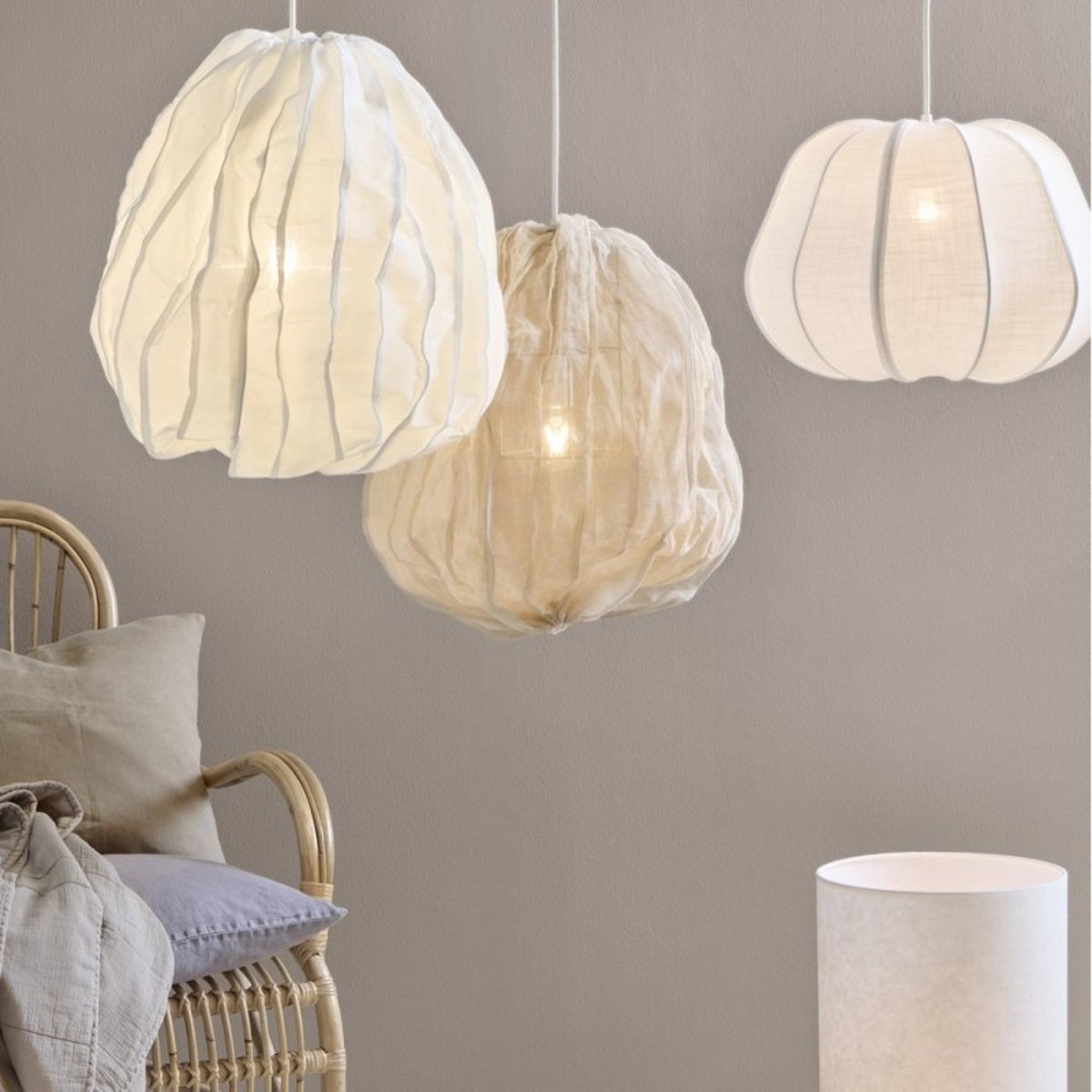 Lampe suspension tissu forme à sculpter Halo blanc, IB LAURSEN