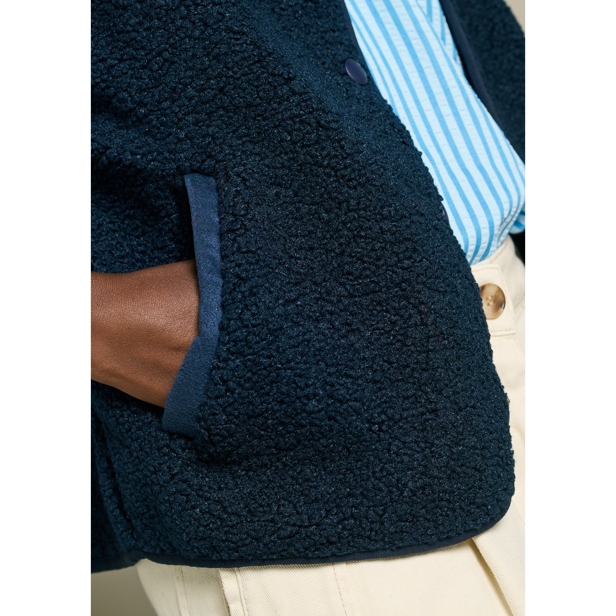 Veste teddy sans manches bleu marine, LOLALIZA