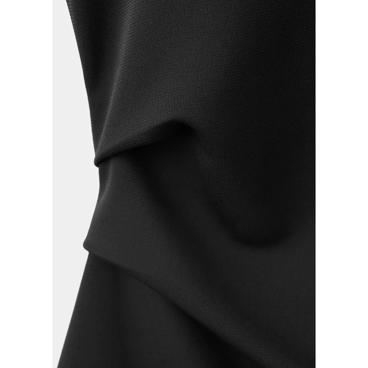 Robe asymétrique en dentelle noir, MANGO