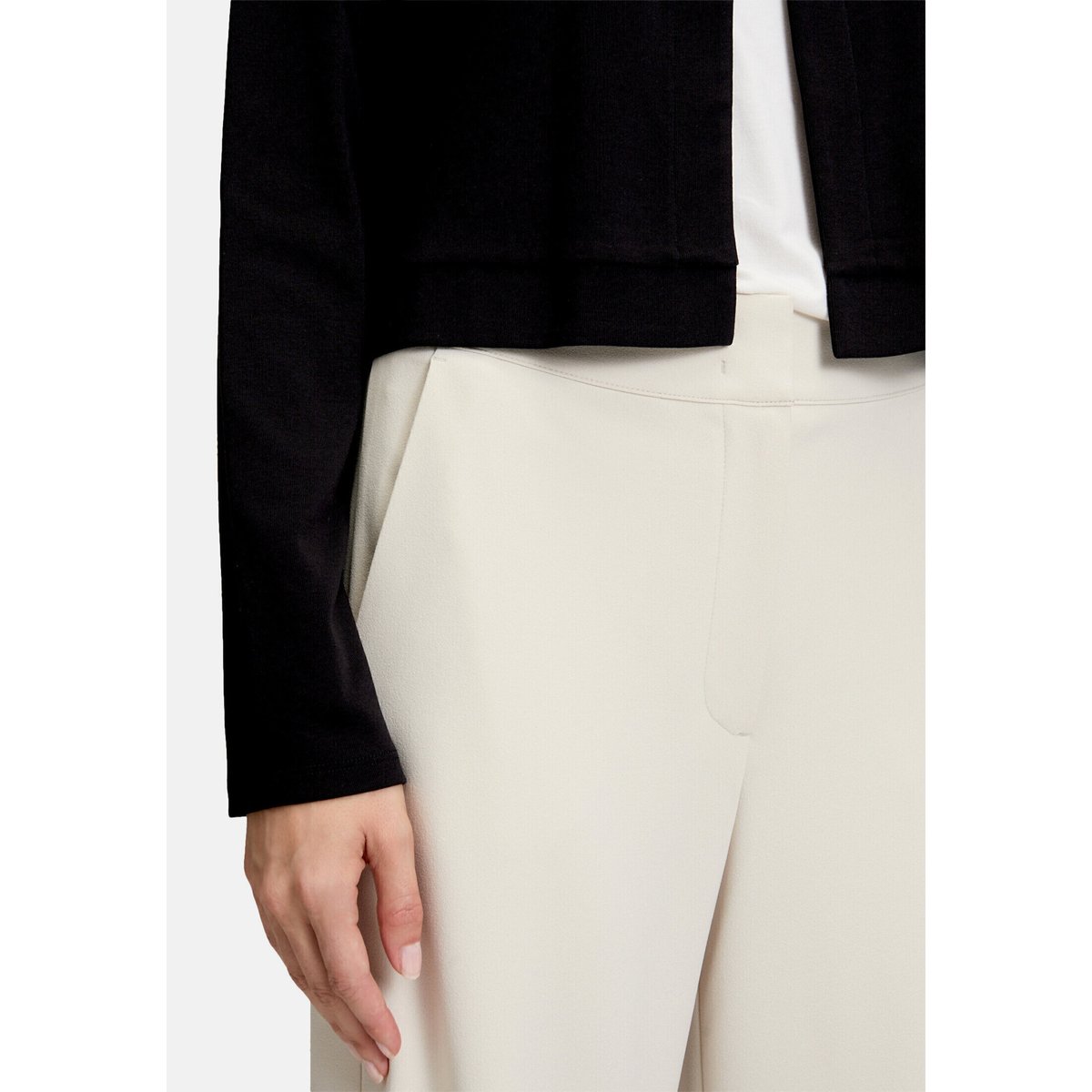 Cardigan façon t-shirt à encolure ronde noir, BETTY BARCLAY