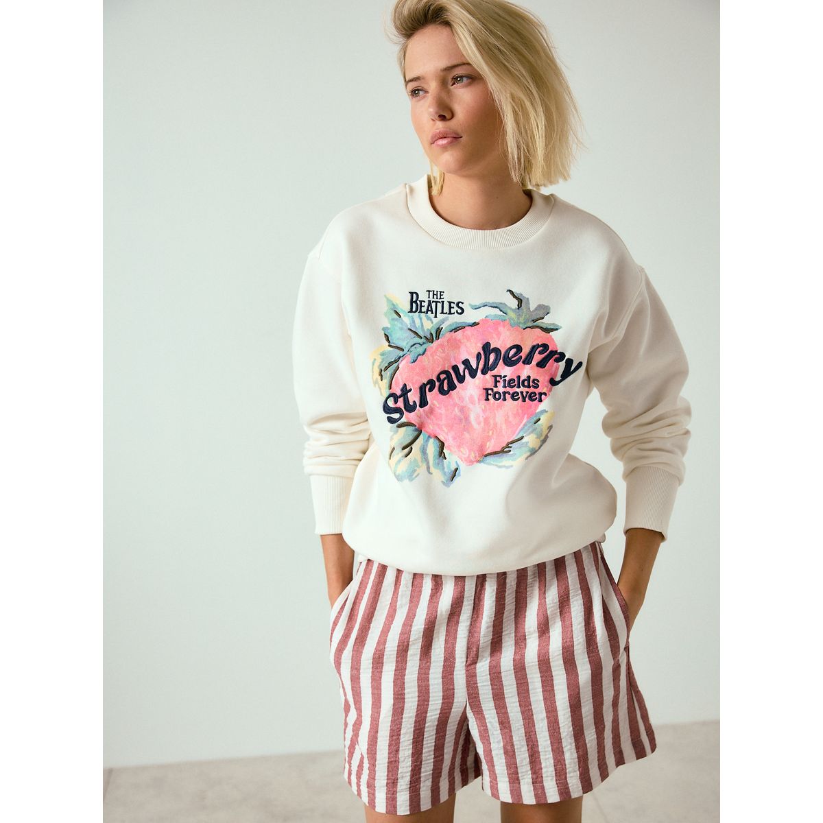 Sweat ras de cou crème the beatles strawberry fields graphique, NEXT