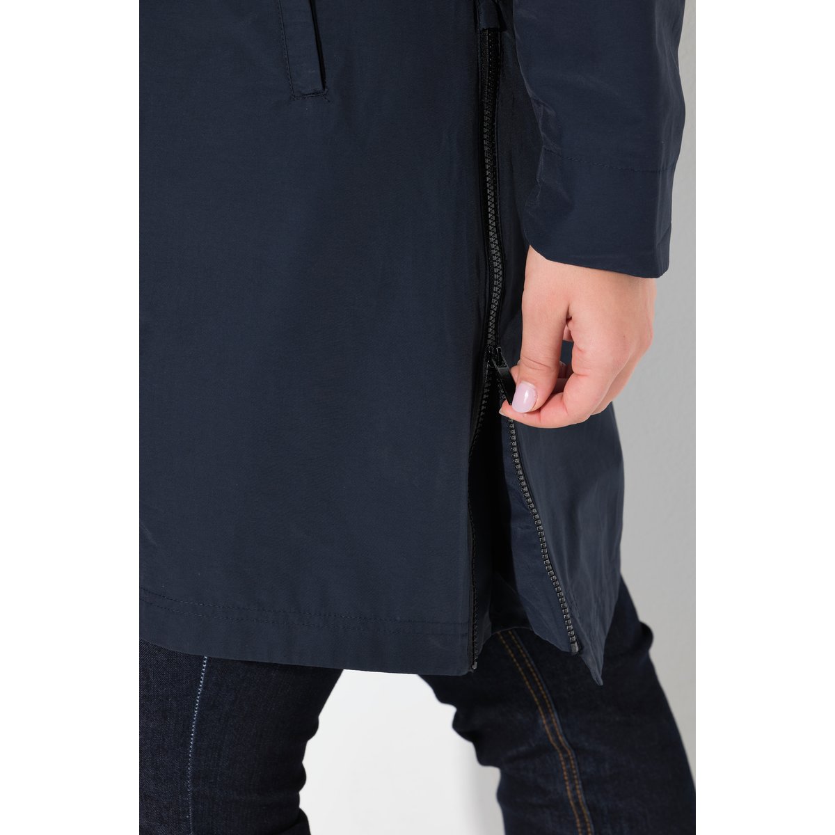 Parka à capuche. Fentes latérales zippées. marine, ULLA POPKEN