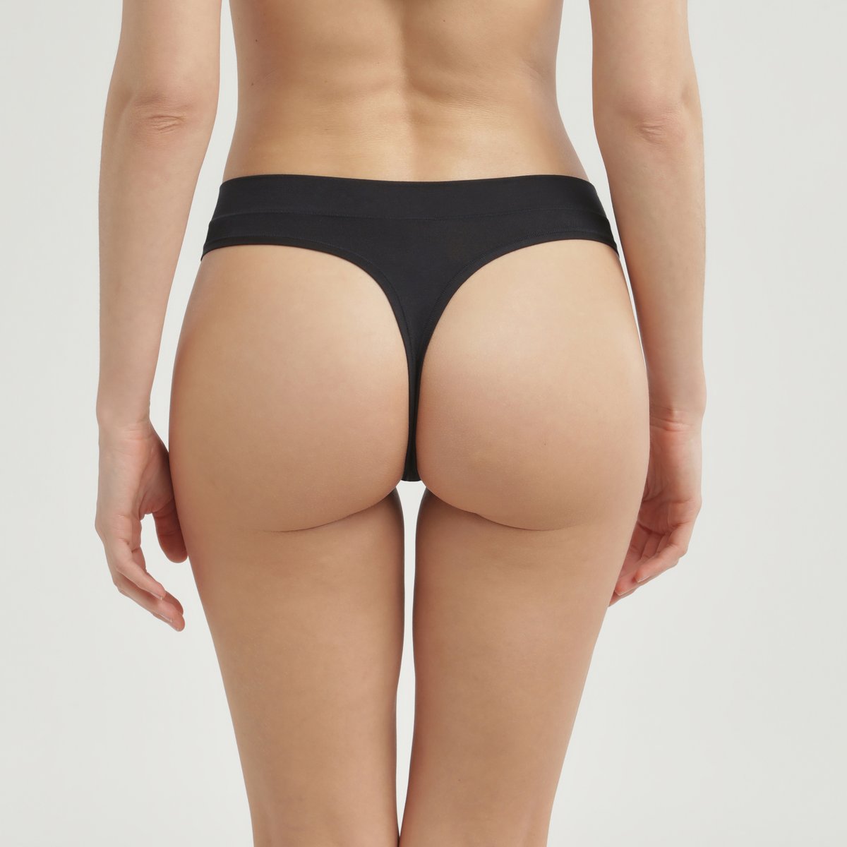 String femme en coton modal Comfort Collection noir, DIM