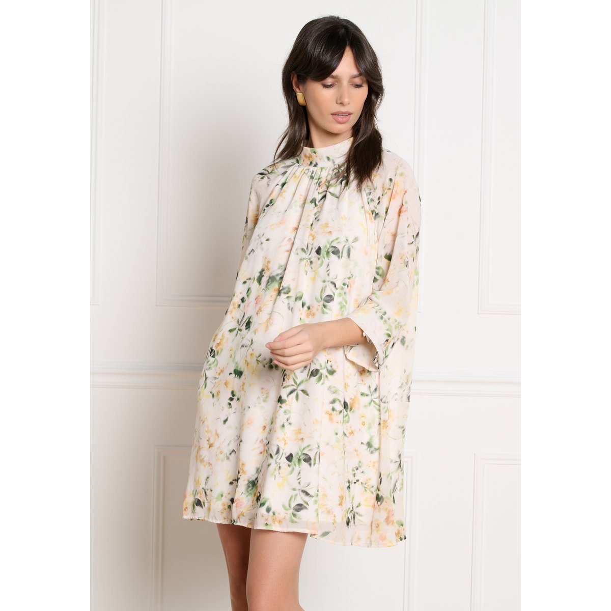 Robe fluide à fleurs jaune pastel, LOLALIZA