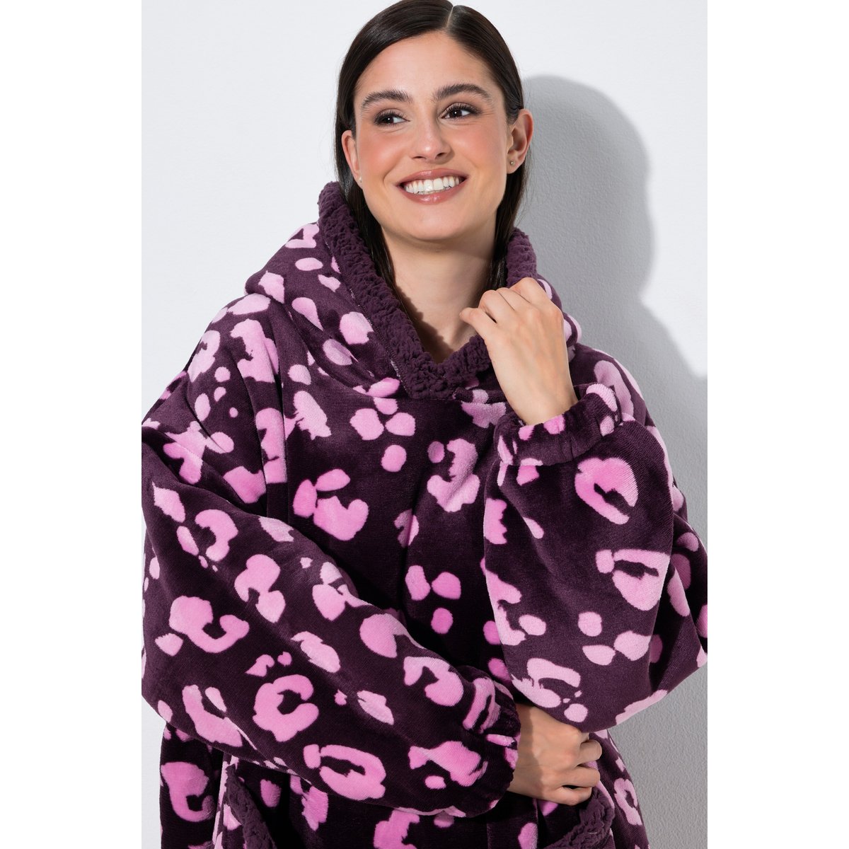 Poncho d'intérieur en tissu peluche prune foncé, ULLA POPKEN