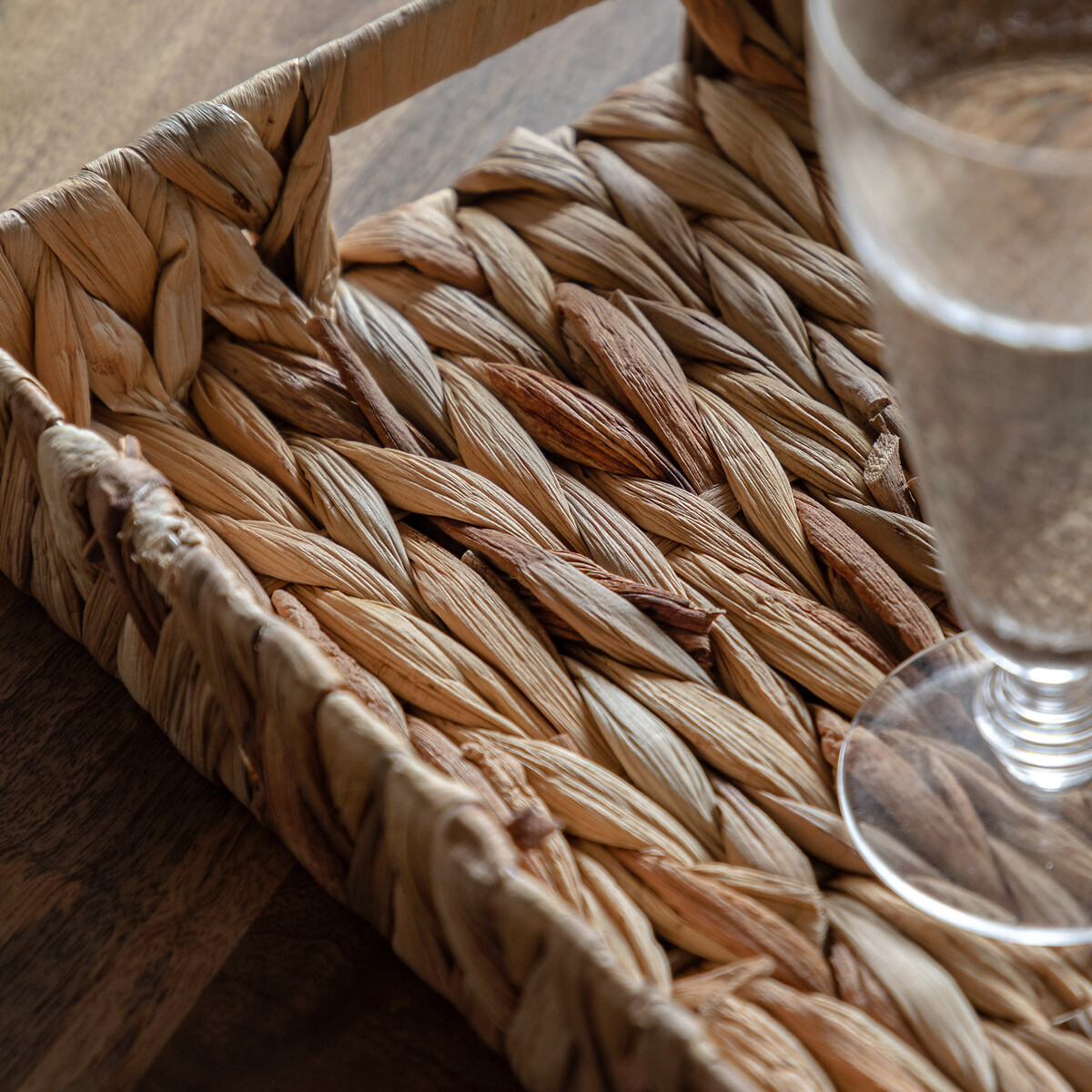 Set of 2 Alma Woven Rectangular Trays in Natural brown , ÉDITÉ
