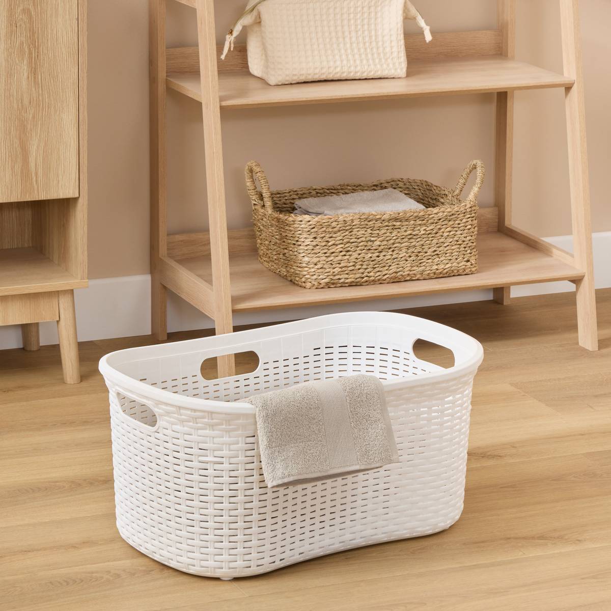 Corbeille à linge rectangulaire en rattan blanc, 5FIVE SIMPLY SMART