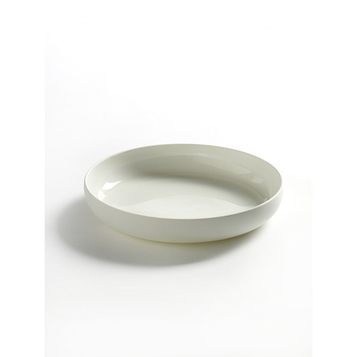 Assiette Haute Blanche S Diam 16 Base blanc mat à l'extérieur et blanc brillant à l'intérieur, SERAX