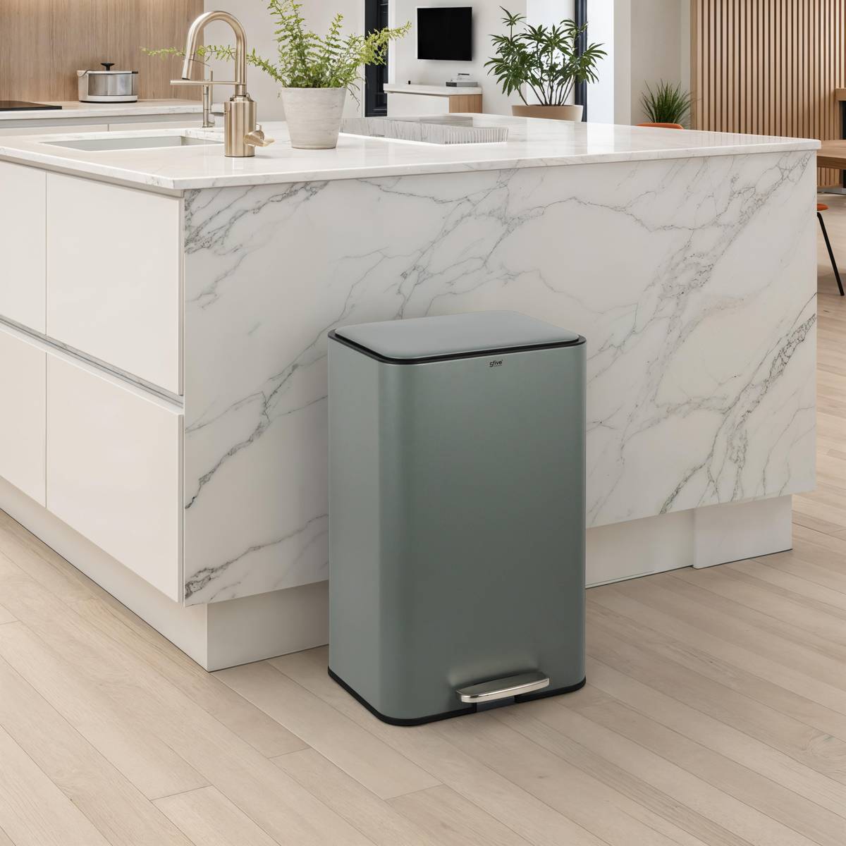 Poubelle rectangulaire à pédale en acier DELTA vert, 5FIVE SIMPLY SMART