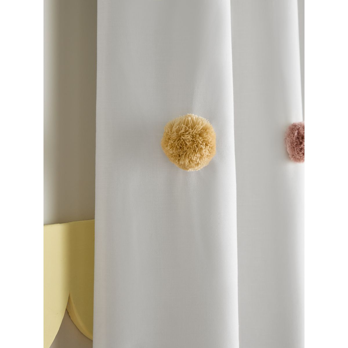 Rideaux occultants à œillets pompon scandinave, NEXT