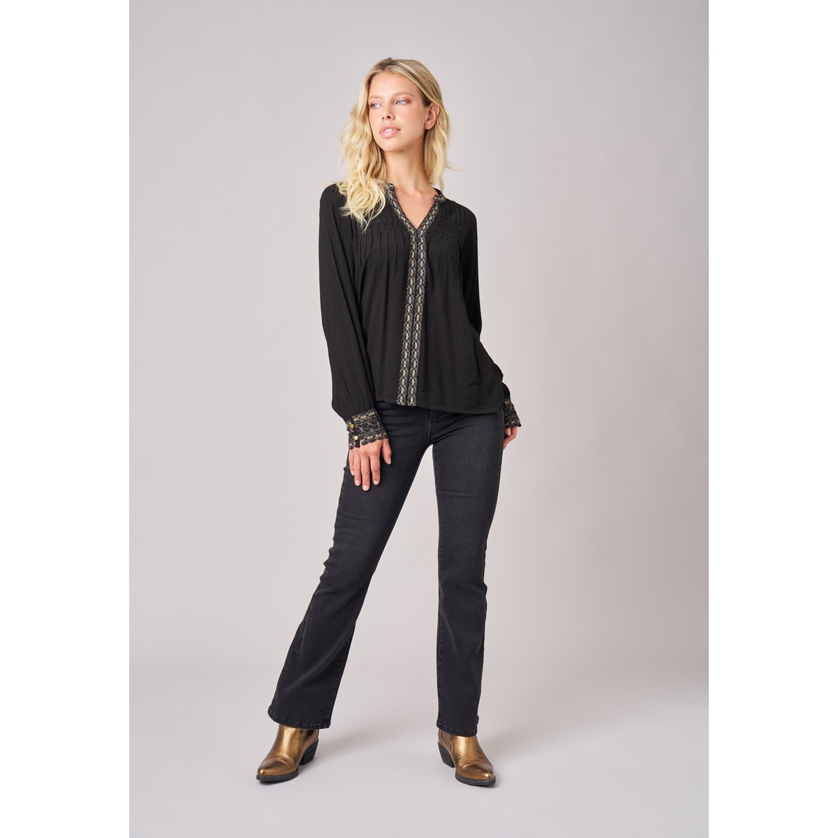 Blouse femme fluide à détails brodés ZITA black, DEELUXE